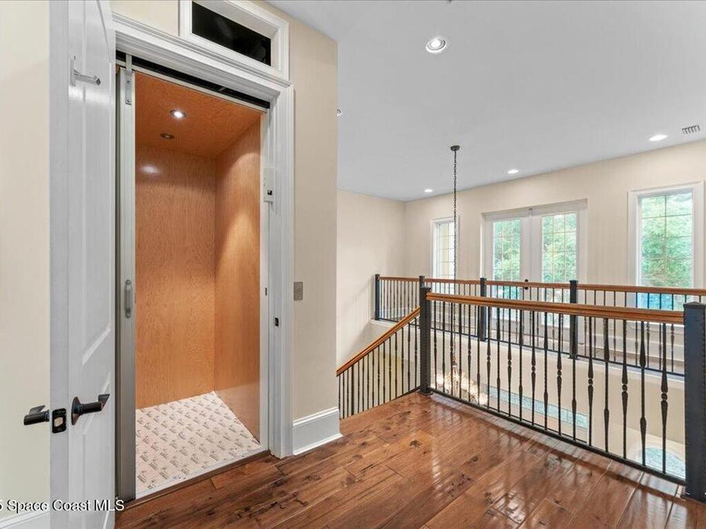 51 Bayshore Court, Rockledge, FL 32955