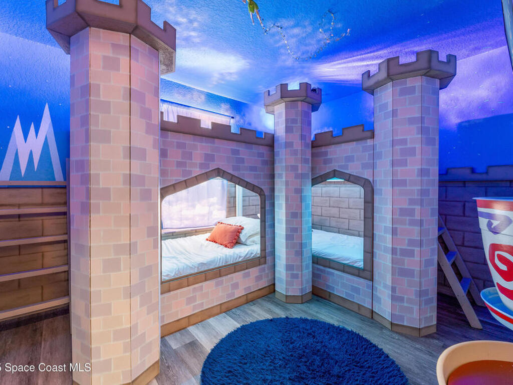 2735 Calabria Avenue, Davenport, FL 33897