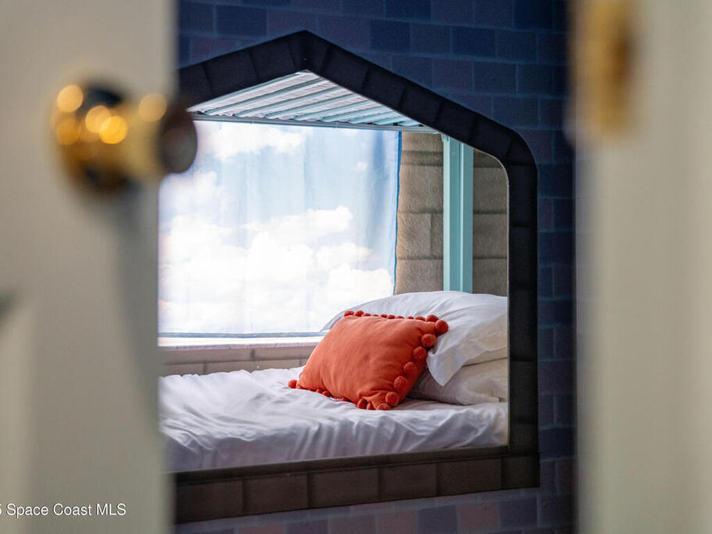 2735 Calabria Avenue, Davenport, FL 33897