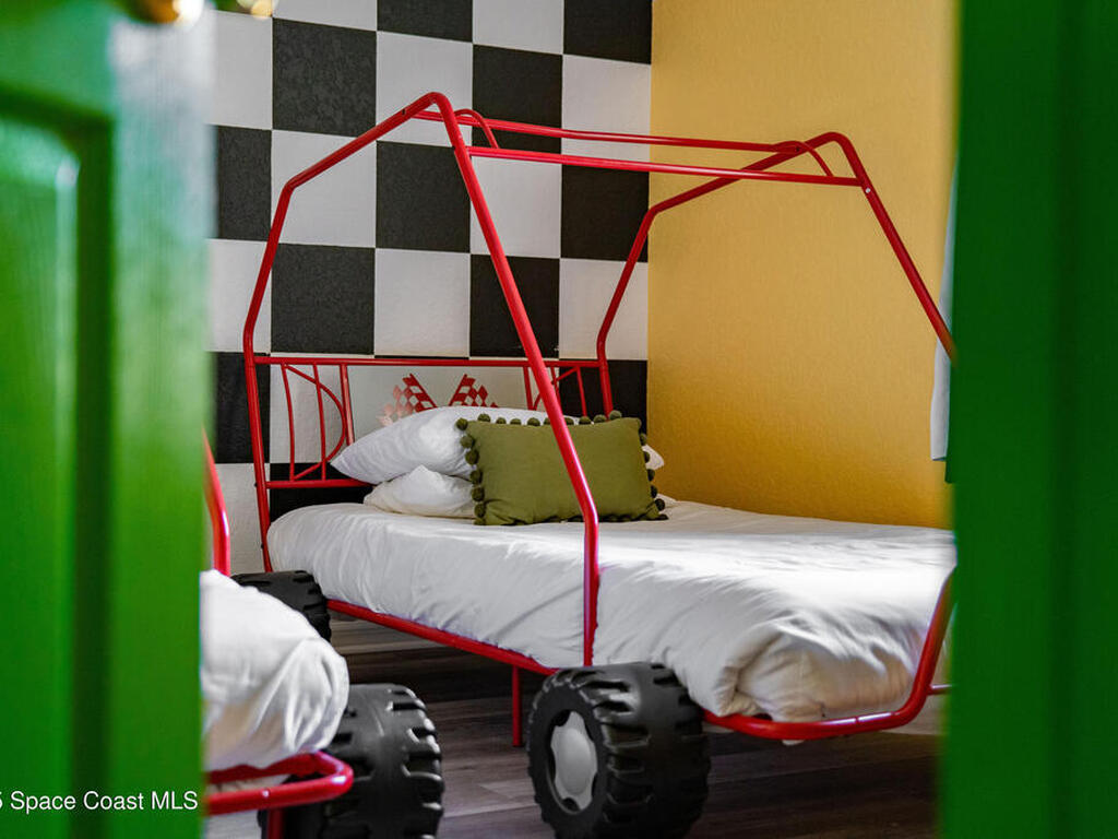 2735 Calabria Avenue, Davenport, FL 33897