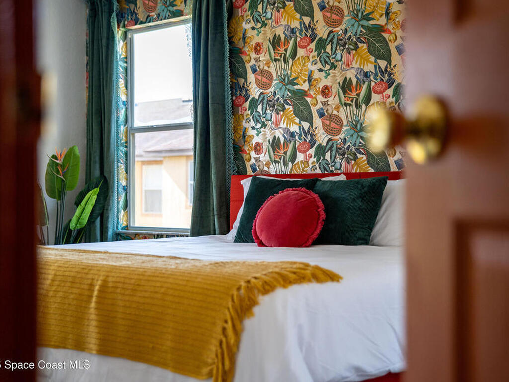 2735 Calabria Avenue, Davenport, FL 33897