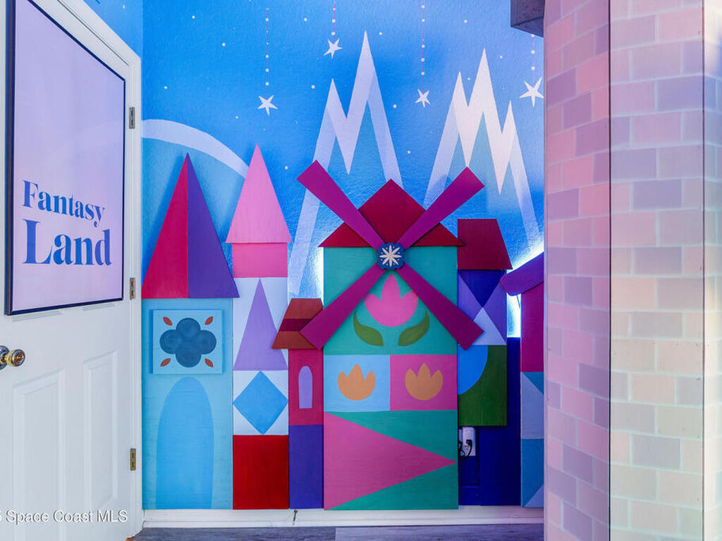 2735 Calabria Avenue, Davenport, FL 33897