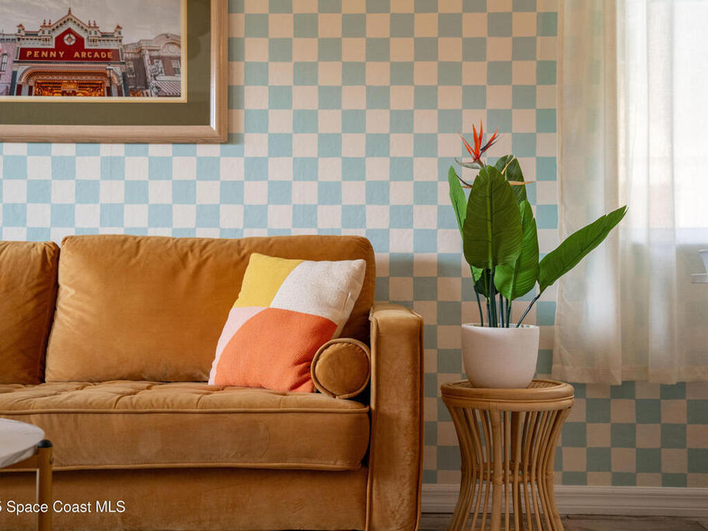 2735 Calabria Avenue, Davenport, FL 33897