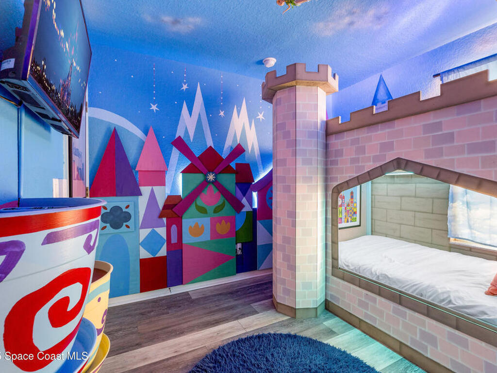 2735 Calabria Avenue, Davenport, FL 33897