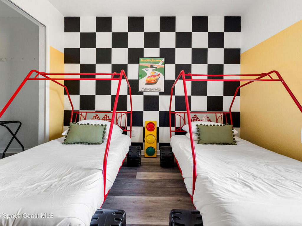 2735 Calabria Avenue, Davenport, FL 33897