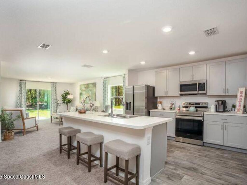 498 Lambert Street, Palm Bay, FL 32908