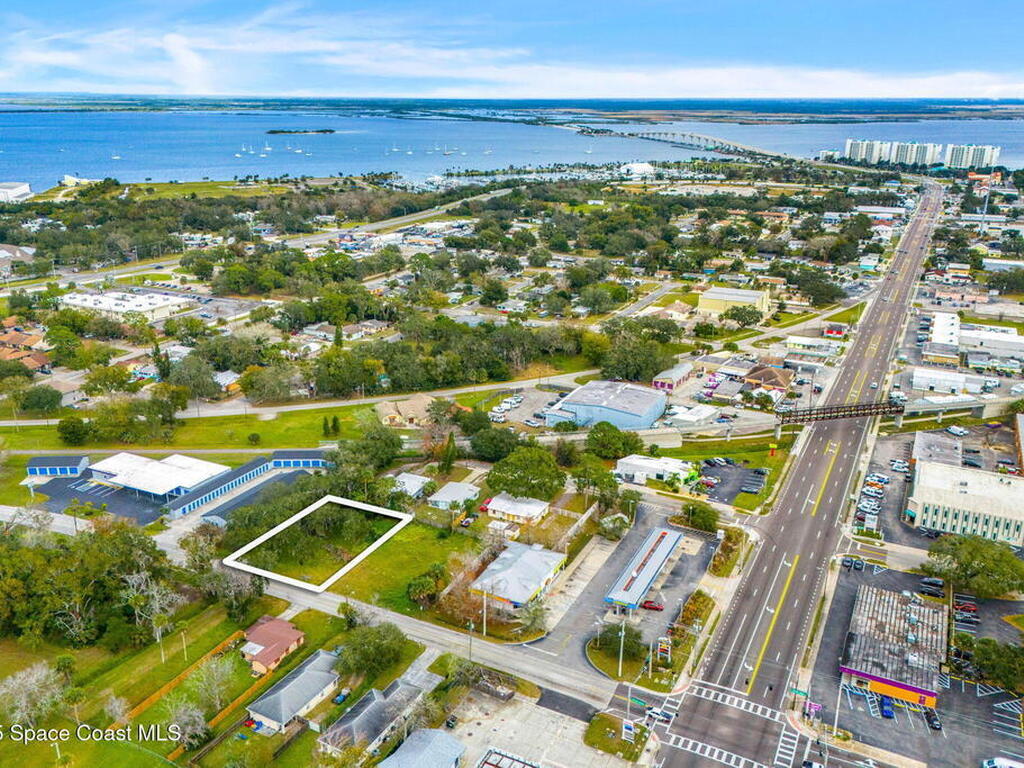19 N Park Avenue, Titusville, FL 32796