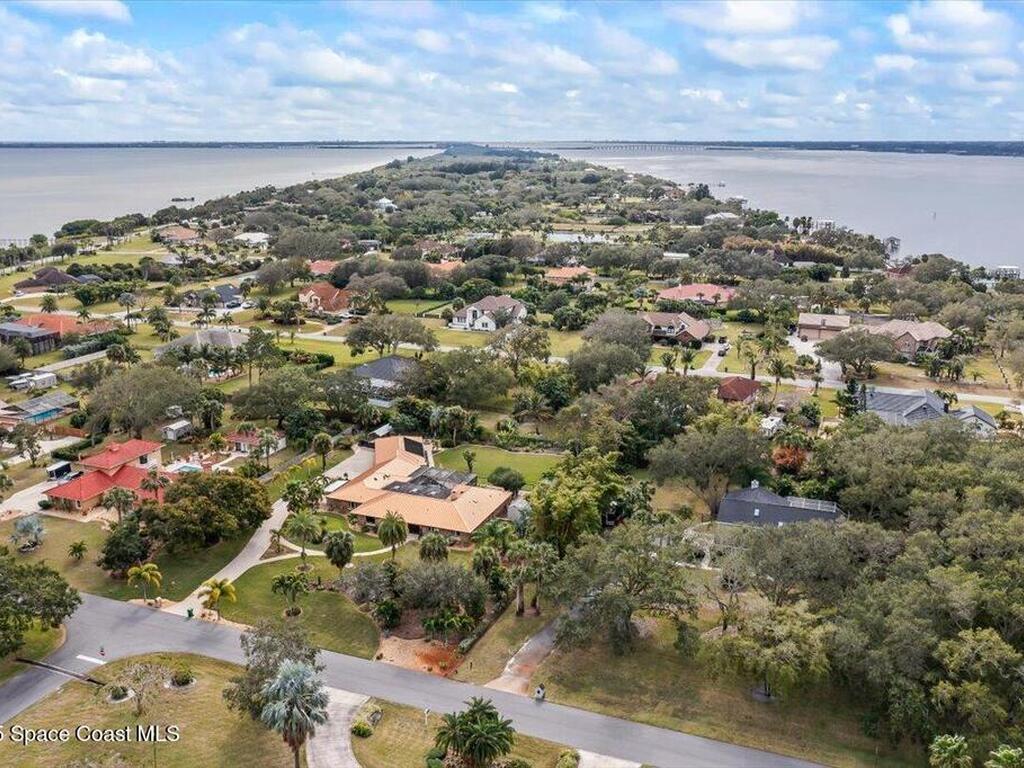 145 Crispin Street, Merritt Island, FL 32952