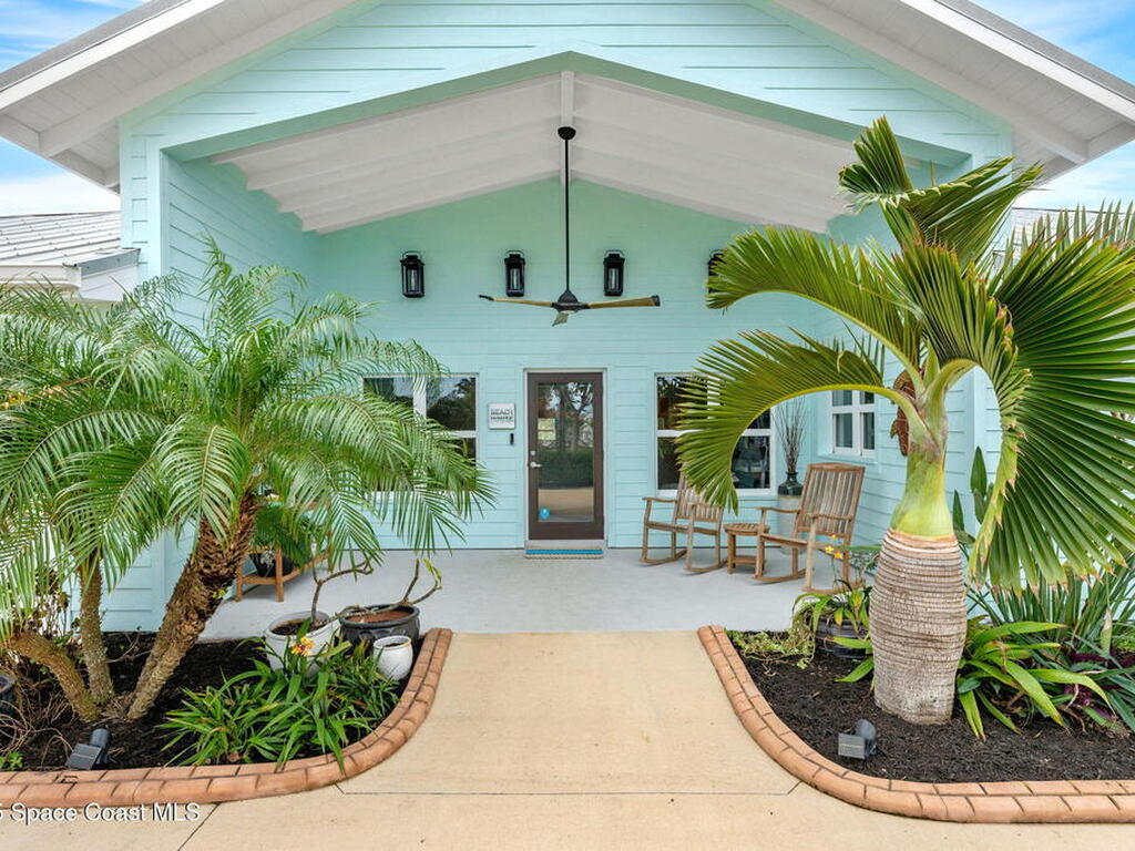 1539 Bayshore Drive, Cocoa Beach, FL 32931