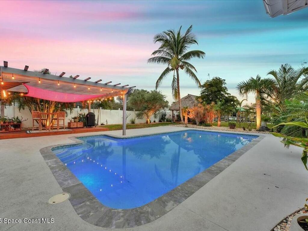 1539 Bayshore Drive, Cocoa Beach, FL 32931