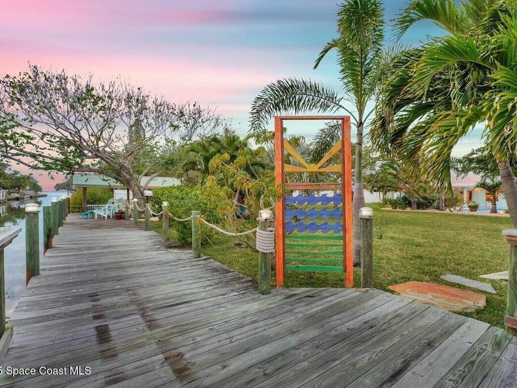 1539 Bayshore Drive, Cocoa Beach, FL 32931