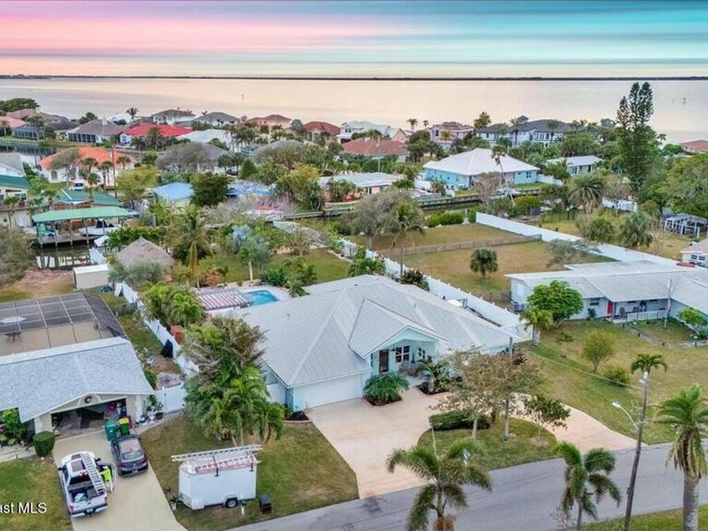 1539 Bayshore Drive, Cocoa Beach, FL 32931