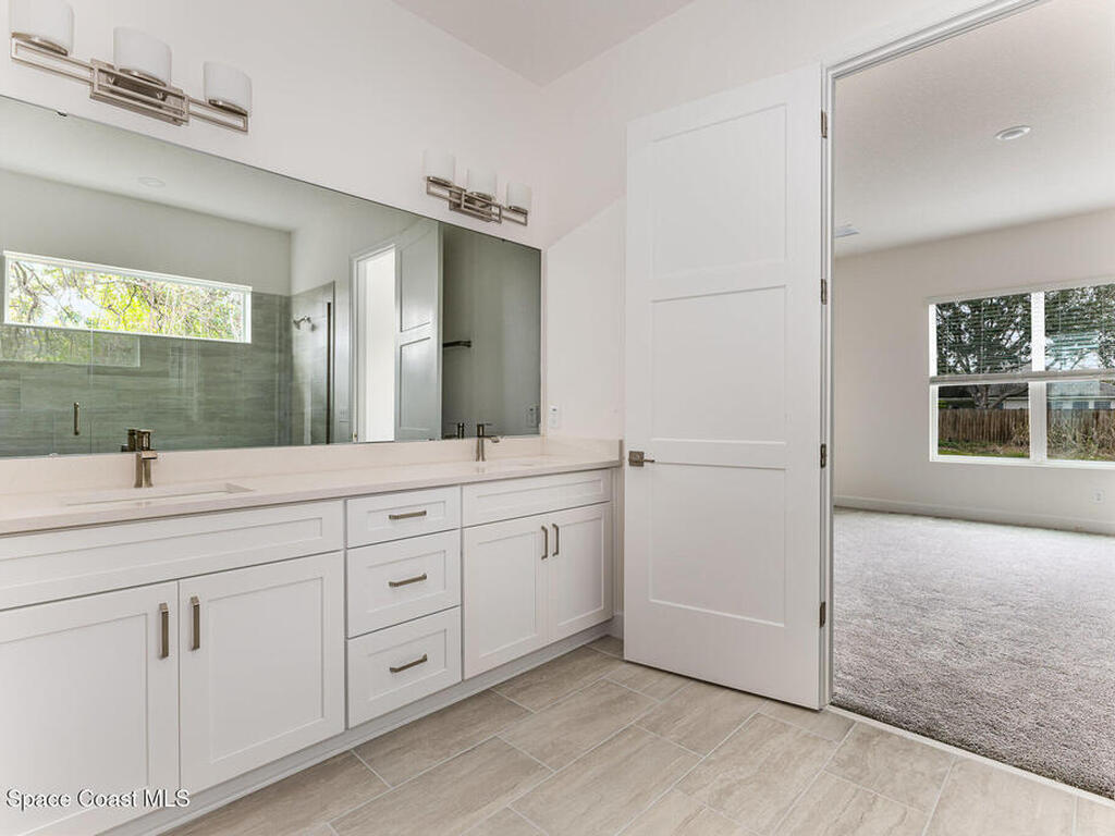 557 Castana Avenue, Palm Bay, FL 32909