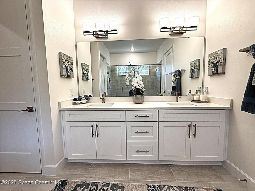 557 Castana Avenue, Palm Bay, FL 32909