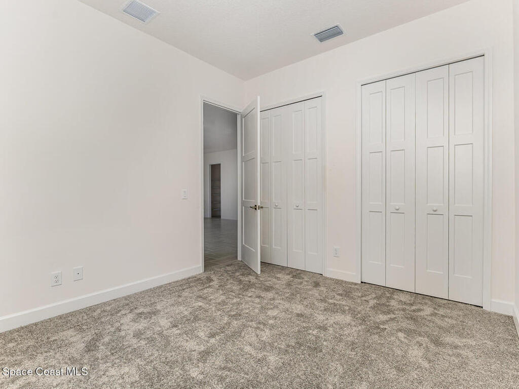 557 Castana Avenue, Palm Bay, FL 32909