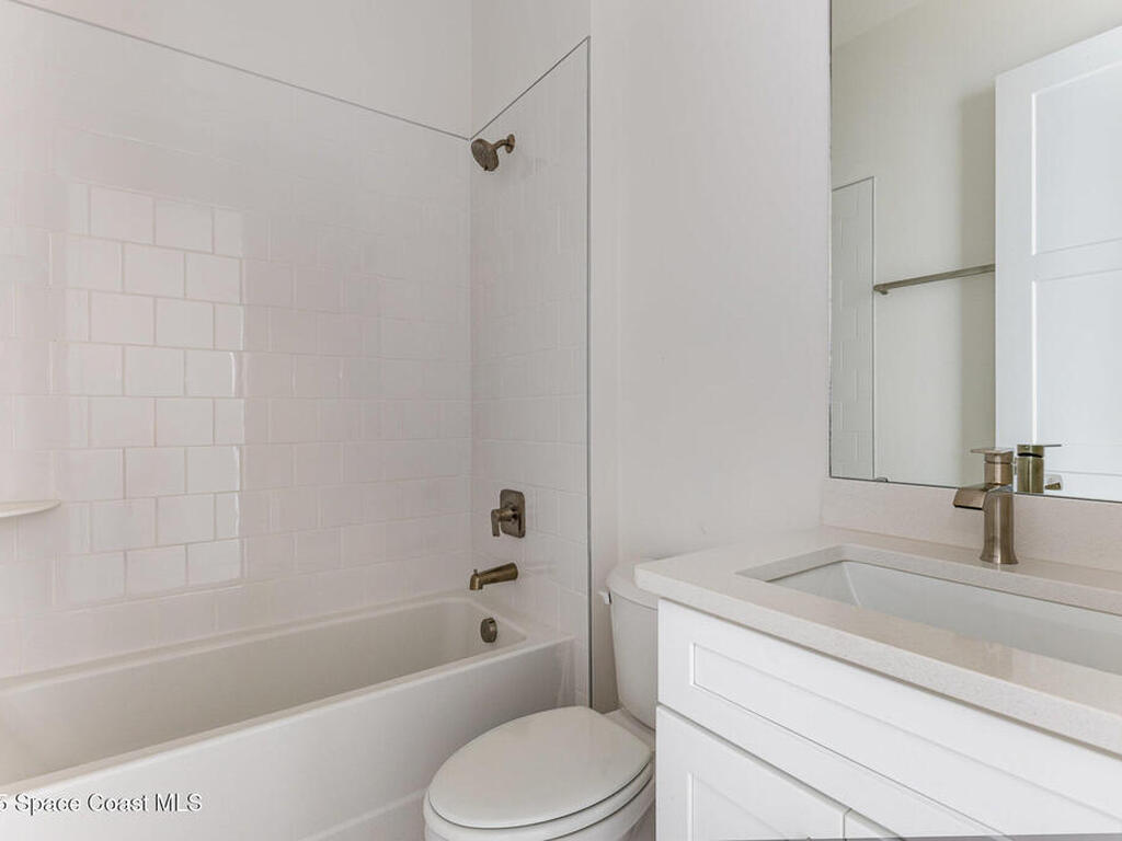 557 Castana Avenue, Palm Bay, FL 32909