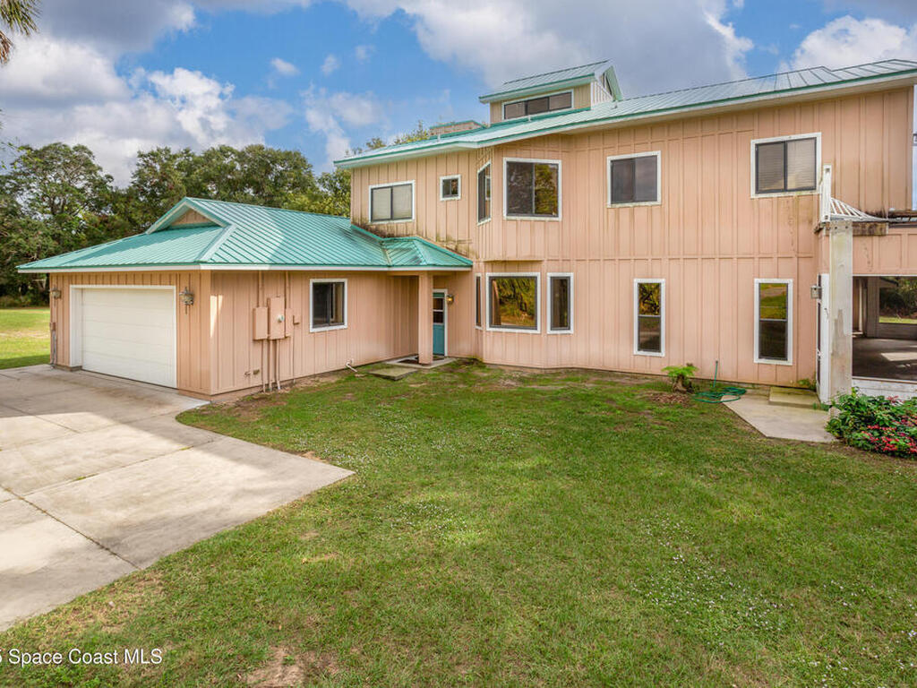 1437 N Tropical Trail, Merritt Island, FL 32953