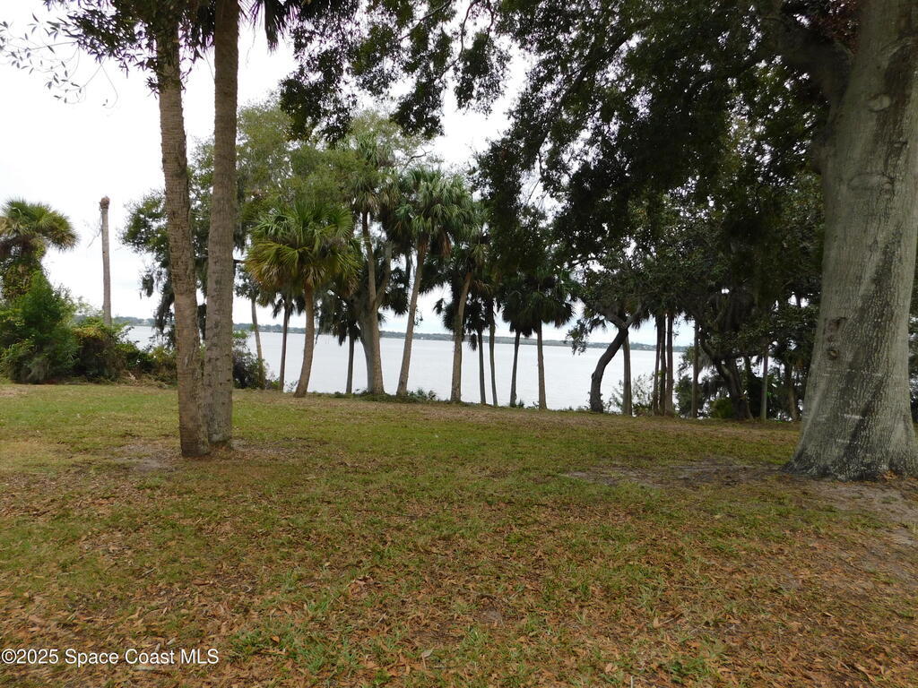 1437 N Tropical Trail, Merritt Island, FL 32953