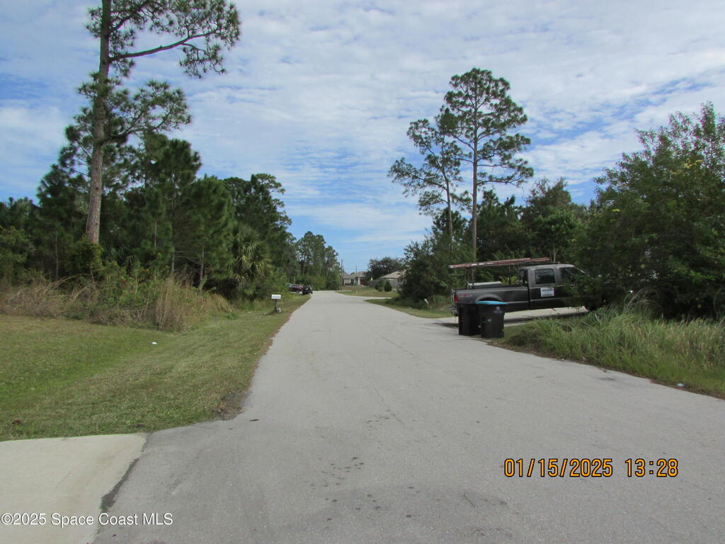 470 Oakmon Road, Palm Bay, FL 32908
