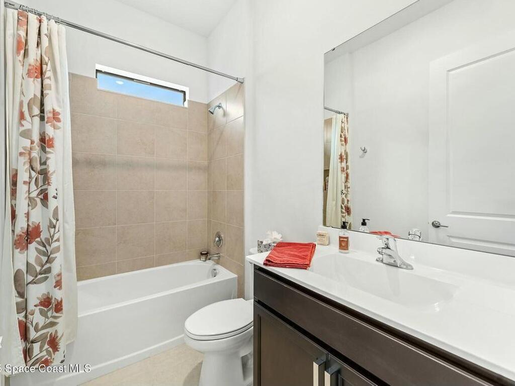1263 Great Belt Circle, Melbourne, FL 32940