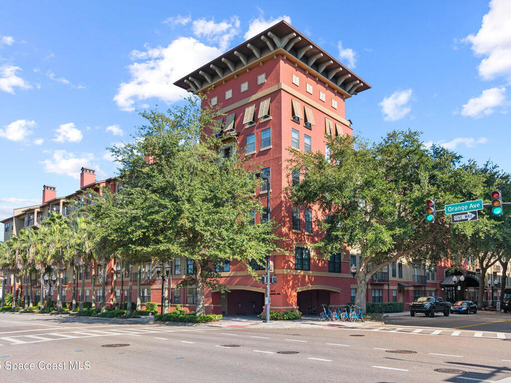 911 N Orange Avenue, Orlando, FL 32801