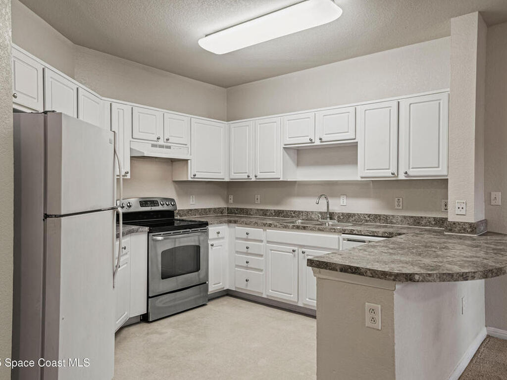 911 N Orange Avenue, Orlando, FL 32801