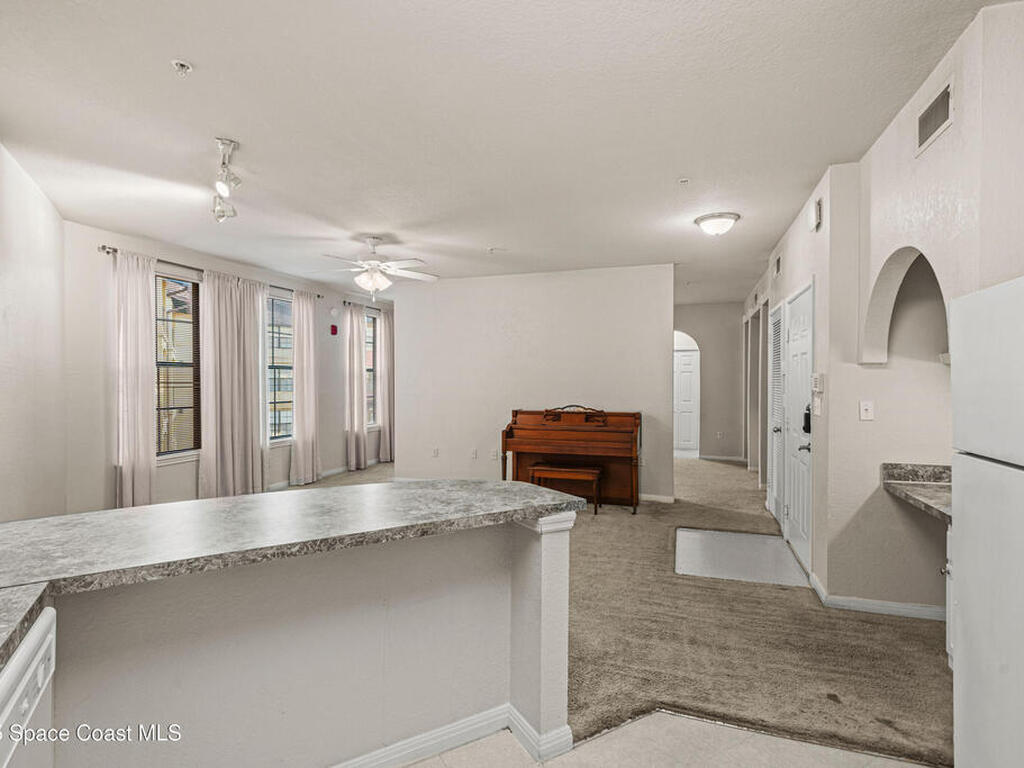 911 N Orange Avenue, Orlando, FL 32801