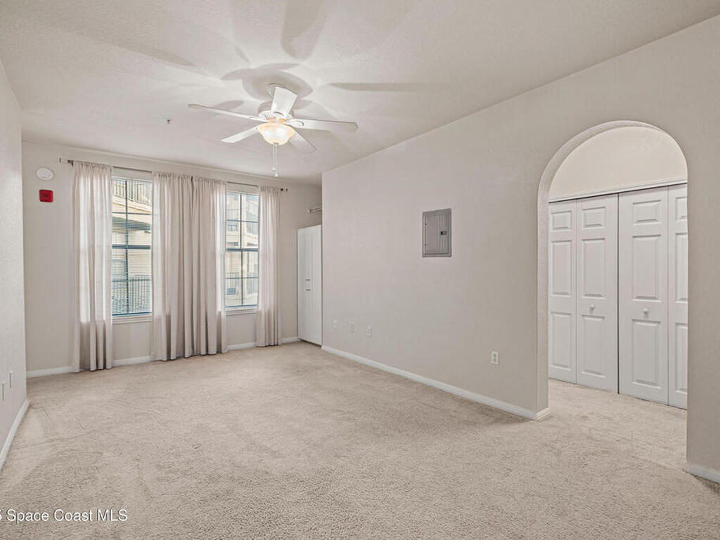 911 N Orange Avenue, Orlando, FL 32801