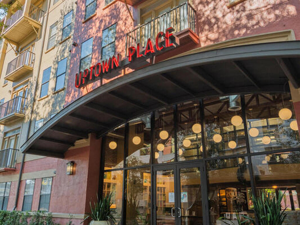 911 N Orange Avenue, Orlando, FL 32801