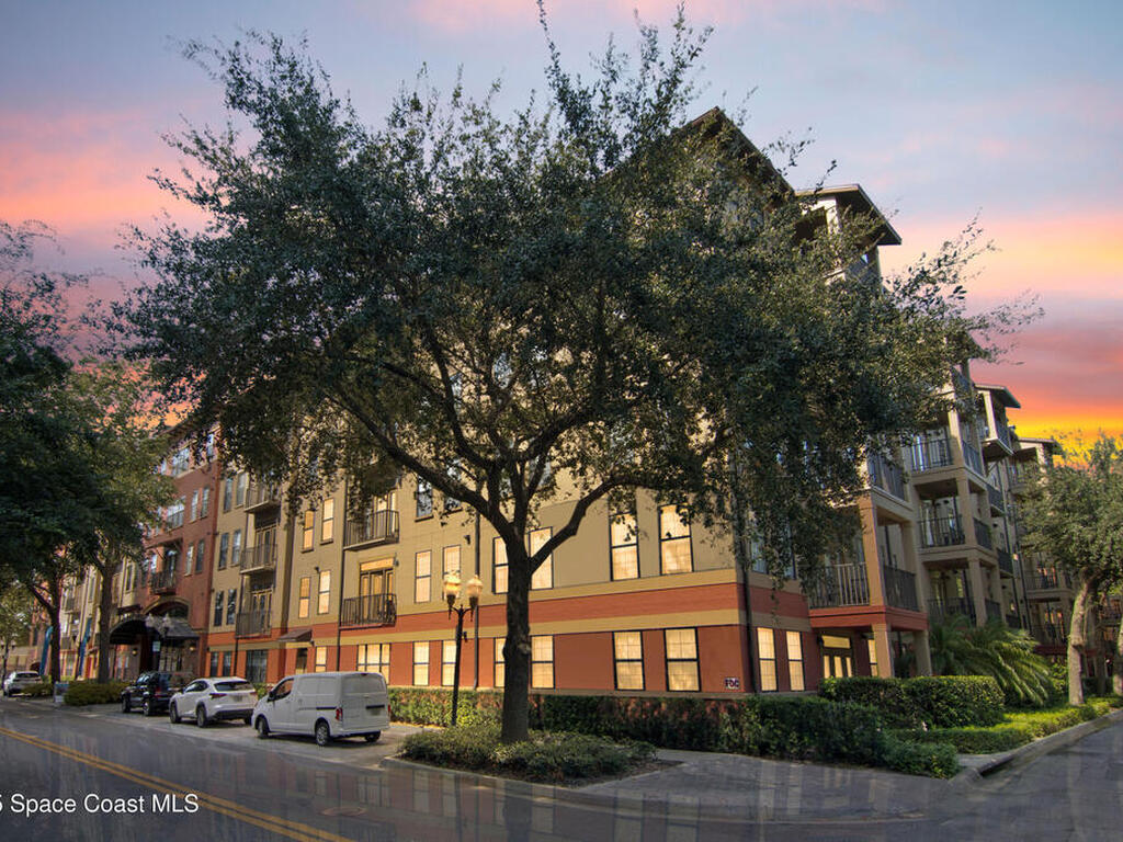 911 N Orange Avenue, Orlando, FL 32801