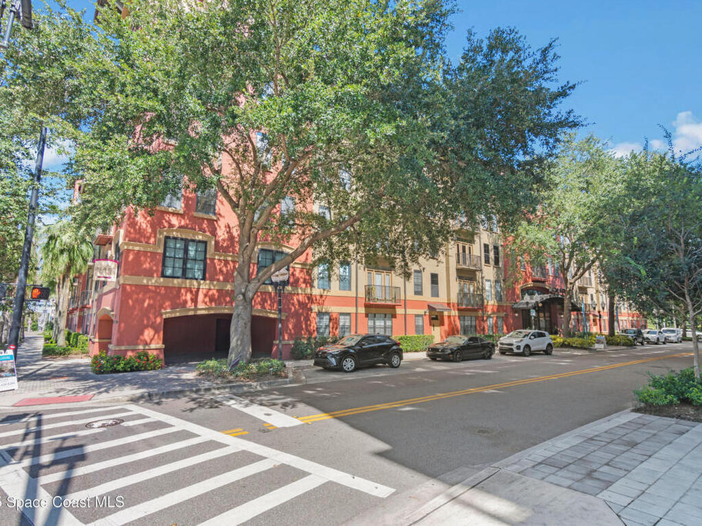 911 N Orange Avenue, Orlando, FL 32801