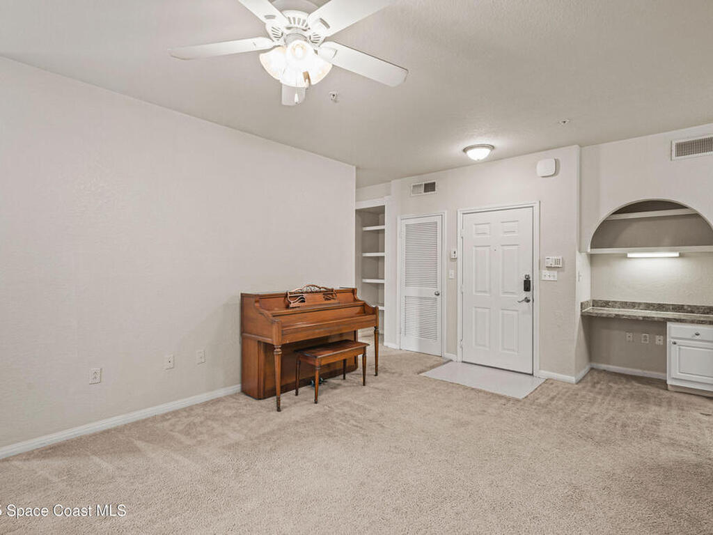 911 N Orange Avenue, Orlando, FL 32801