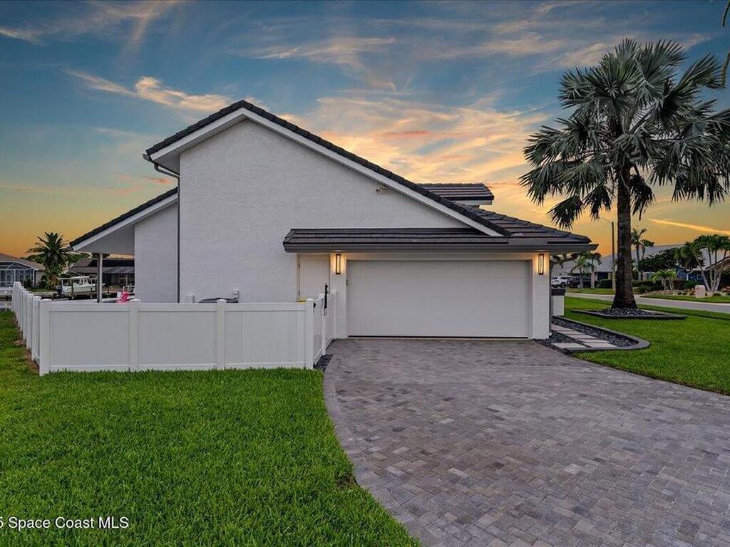 2115 Leeward Lane, Merritt Island, FL 32953