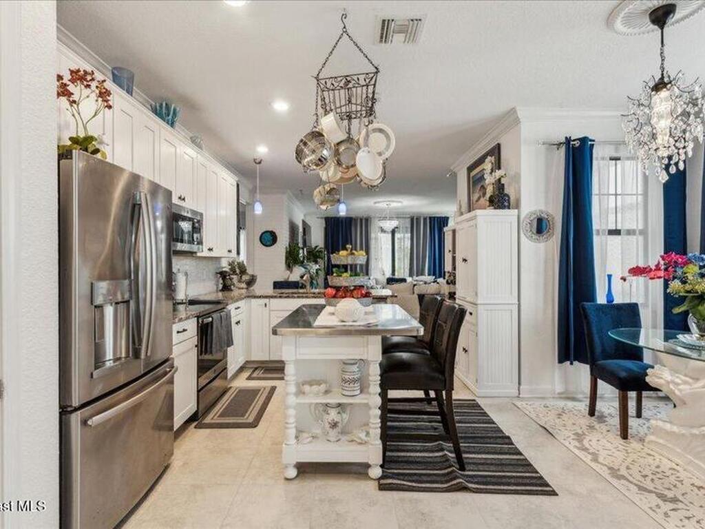2820 Treasure Cay Lane, Melbourne, FL 32940