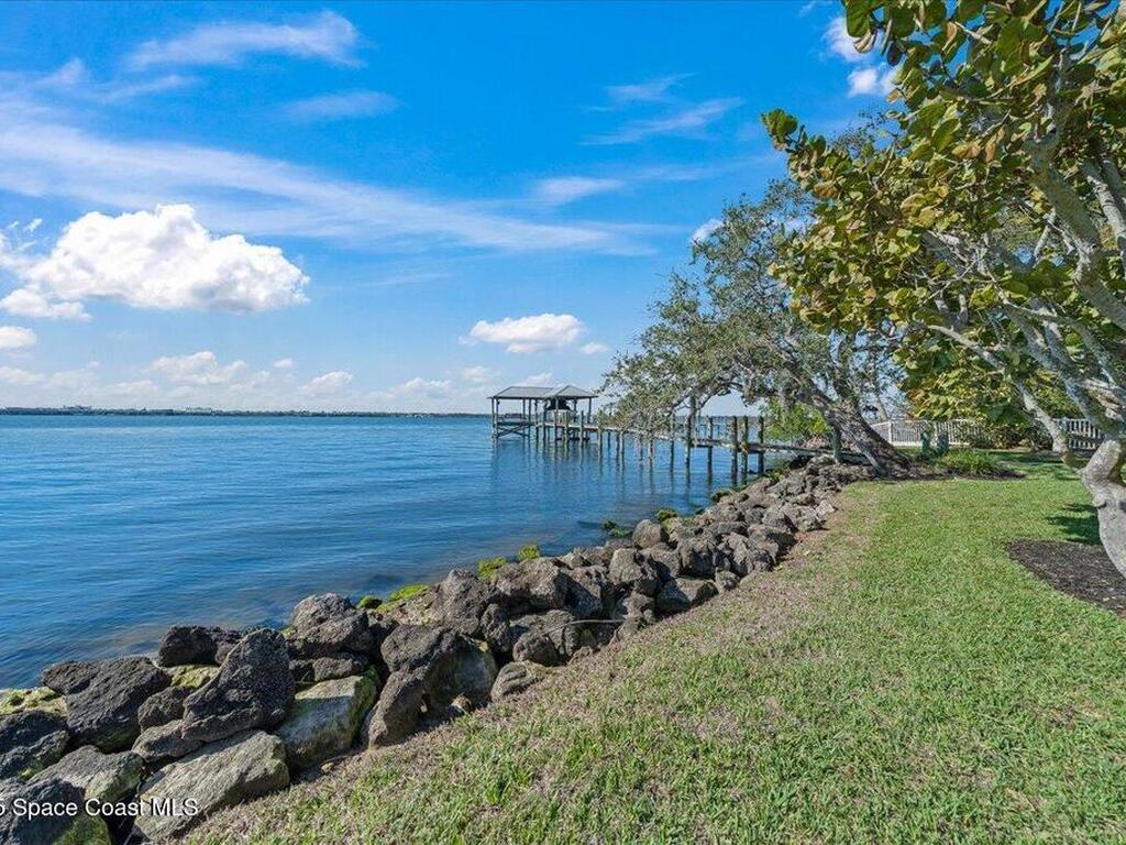 6865 S Tropical Trail, Merritt Island, FL 32952