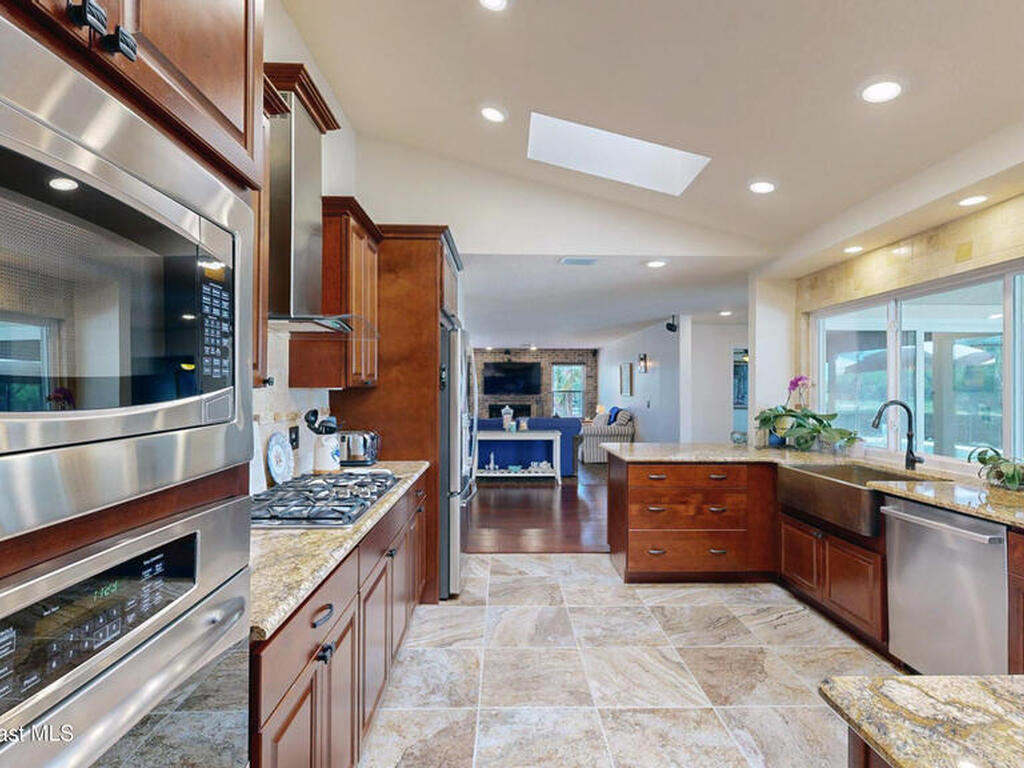 820 Kerry Downs Circle, Suntree, FL 32940