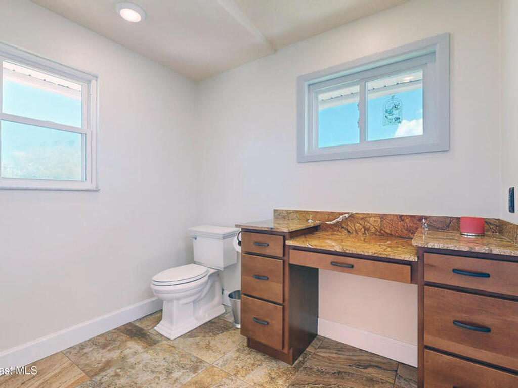 820 Kerry Downs Circle, Suntree, FL 32940