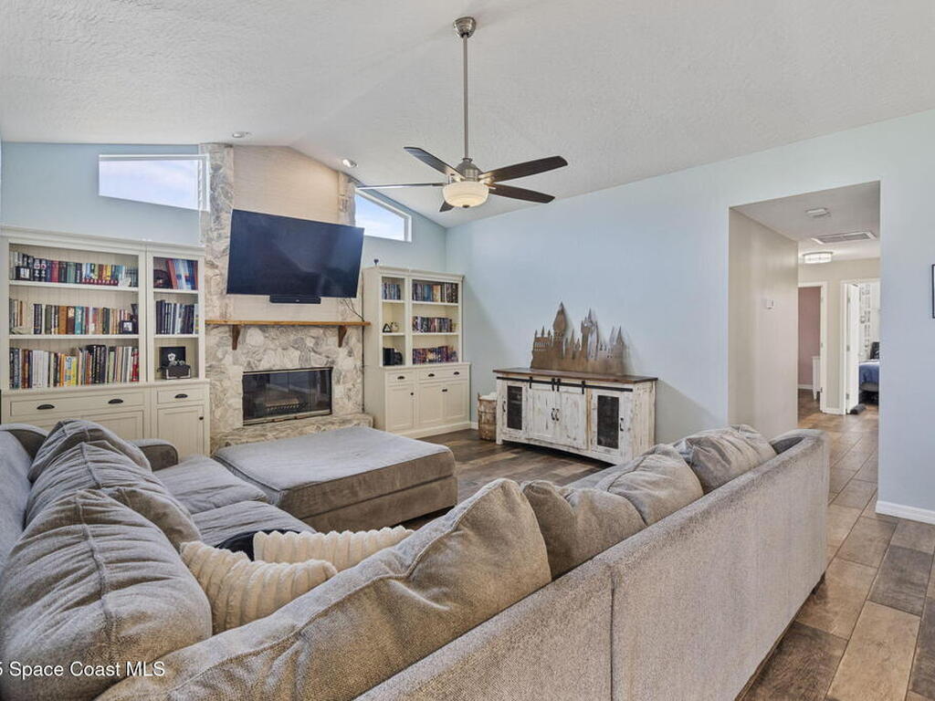 4089 Mallard Drive, Melbourne, FL 32934