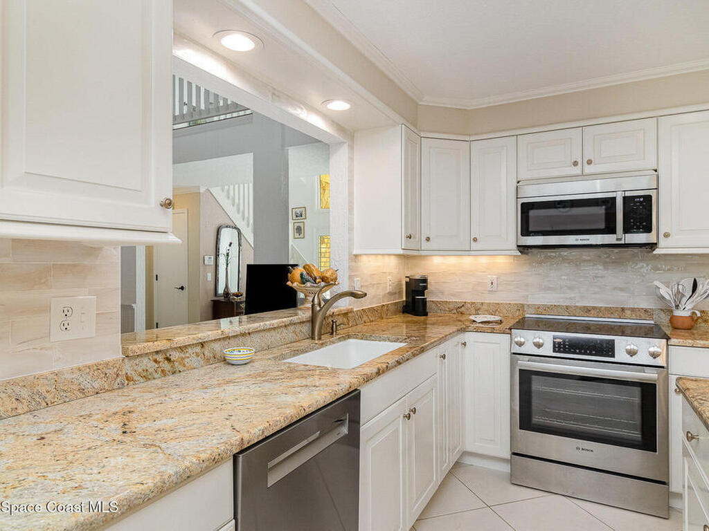 617 Sugarwood Way, Suntree, FL 32940