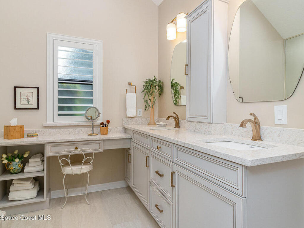 617 Sugarwood Way, Suntree, FL 32940