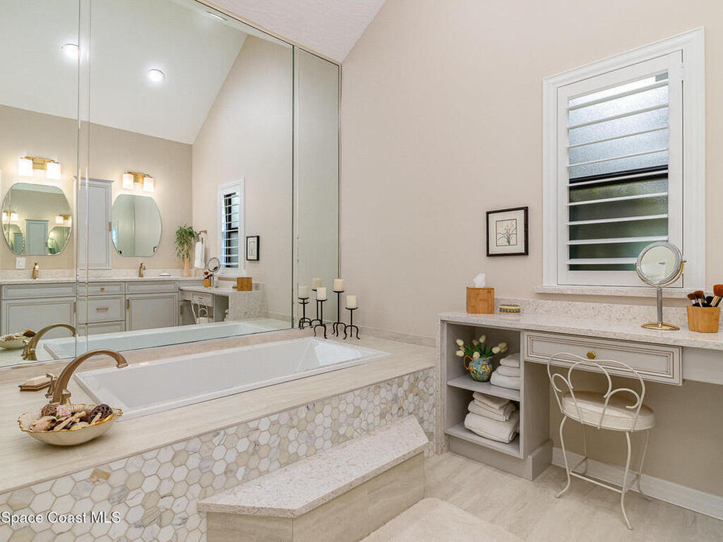 617 Sugarwood Way, Suntree, FL 32940