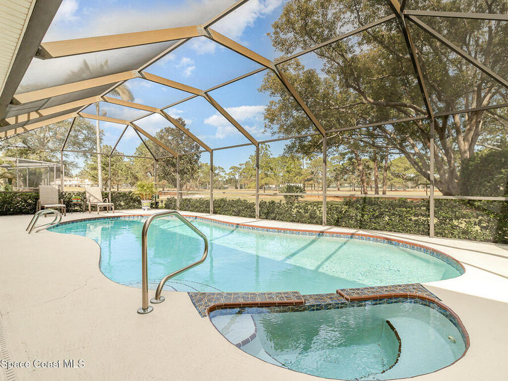 617 Sugarwood Way, Suntree, FL 32940