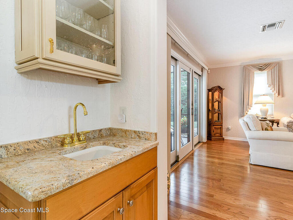 617 Sugarwood Way, Suntree, FL 32940