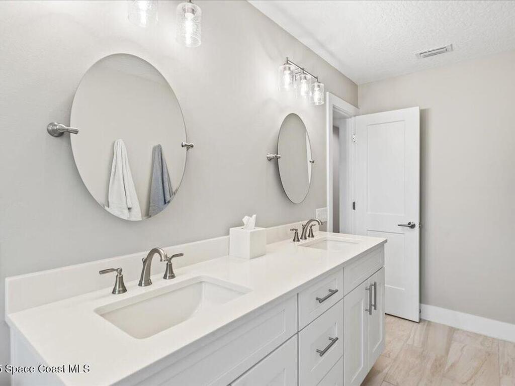 6260 Capstan Court, Rockledge, FL 32955