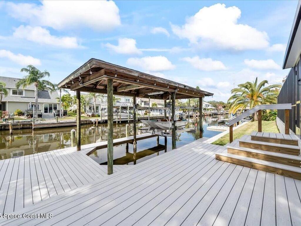 6260 Capstan Court, Rockledge, FL 32955