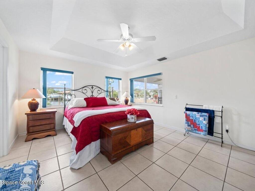 370 Lakeview Drive, Melbourne Beach, FL 32951