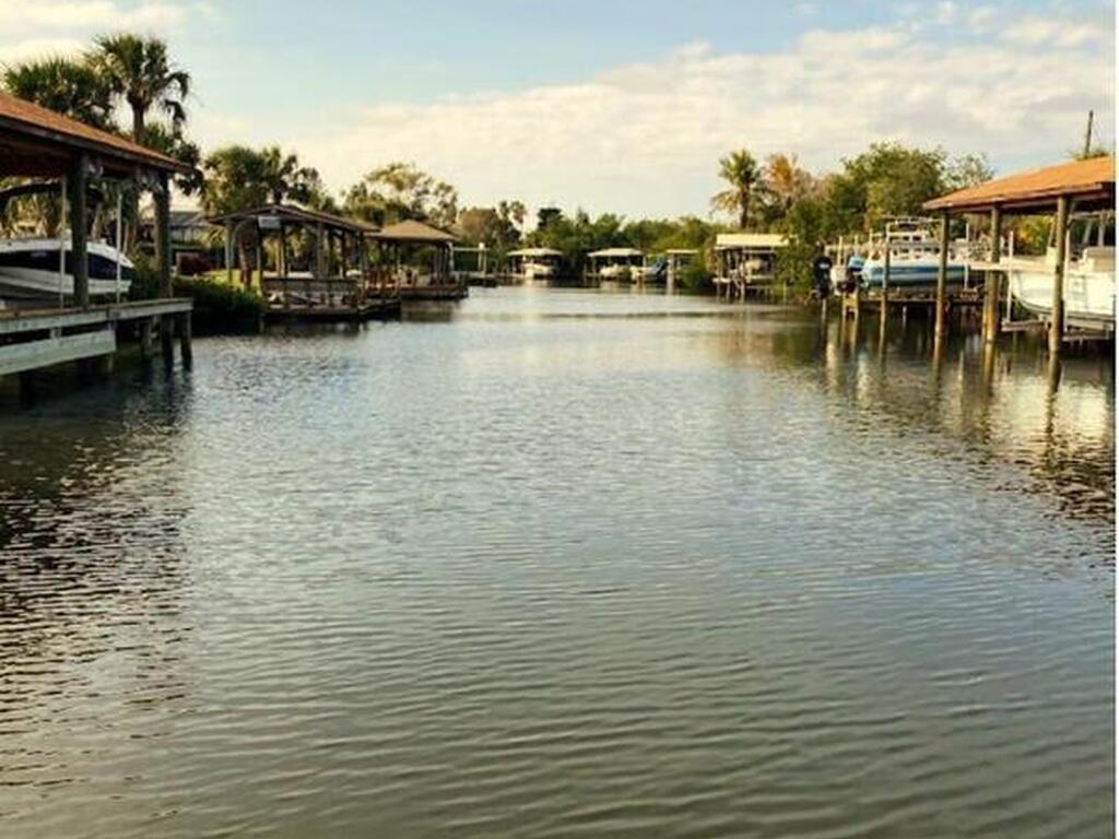 370 Lakeview Drive, Melbourne Beach, FL 32951