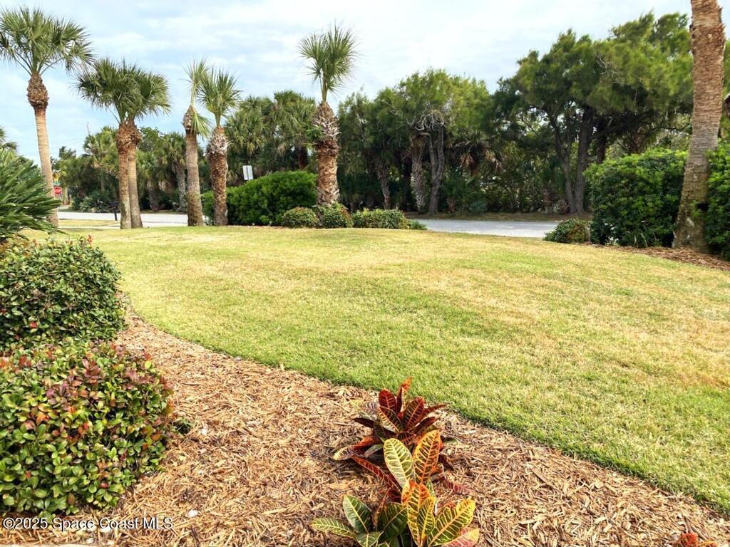 370 Lakeview Drive, Melbourne Beach, FL 32951