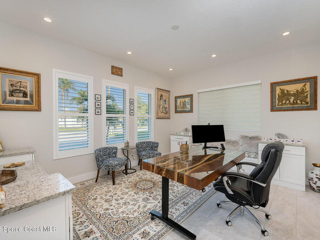 64 Country Club Road, Cocoa Beach, FL 32931