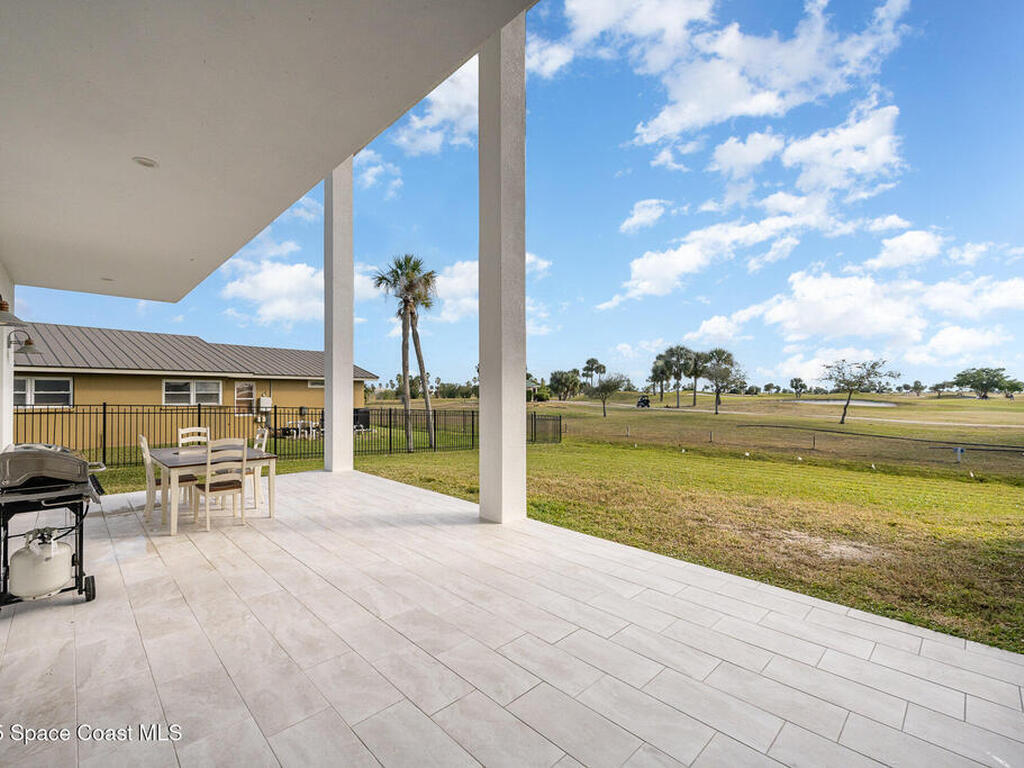 64 Country Club Road, Cocoa Beach, FL 32931
